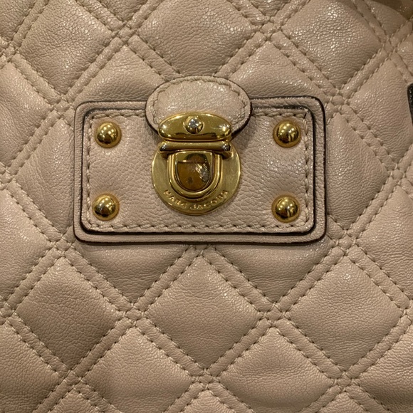 Authentic Marc Jacobs beige tufted purse - Picture 5 of 8